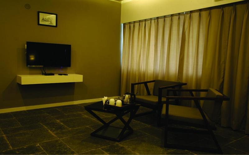 Hotel Dwarawata Dharwad Bagian luar foto
