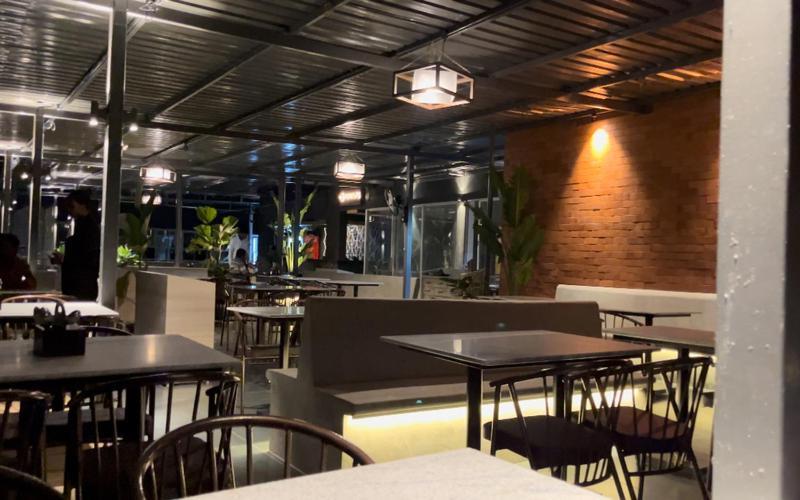 Hotel Dwarawata Dharwad Bagian luar foto