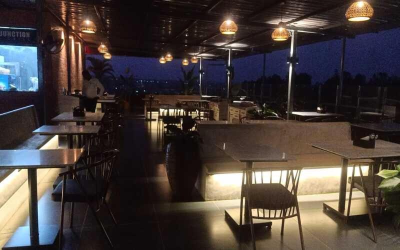 Hotel Dwarawata Dharwad Bagian luar foto